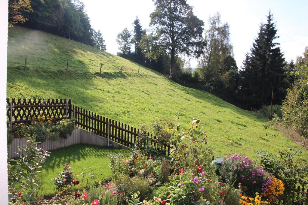 Ferienwohnung Am Kieferberg Hormersdorf  Ruang foto